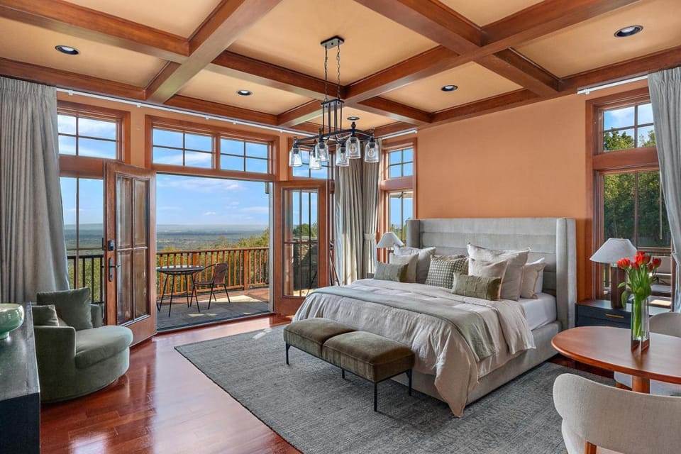 Pinnacle Pointe by Relaxtay 600 Acre Private Luxury Estate with Spa, Pool, Theater and Lake Villa in Mamakating