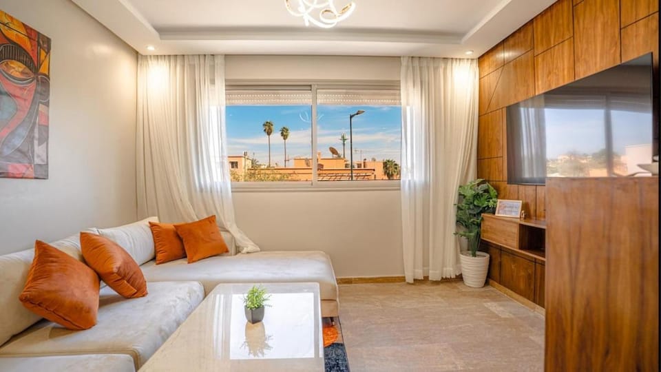 Stylish Gueliz Getaway, Terrace & Parking Apartment in Marrakesh