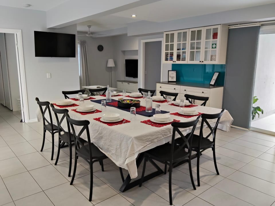 Carefree Comfort House in Deception Bay
