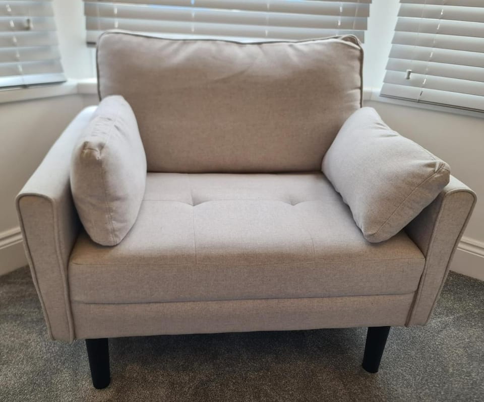 Pearce House-Brand New 3 bed-Sleeps 6-Garden House in Exeter