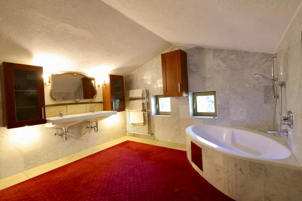 Bathroom, Bath