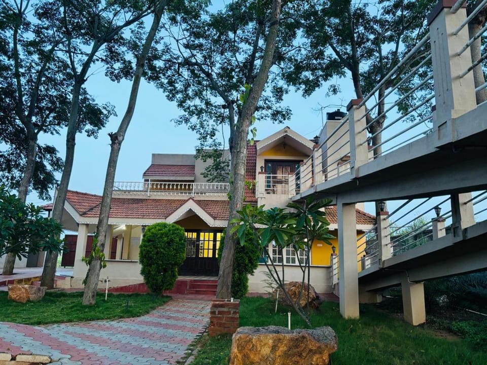 Nemmadi Farmhouse Villa in Karnataka