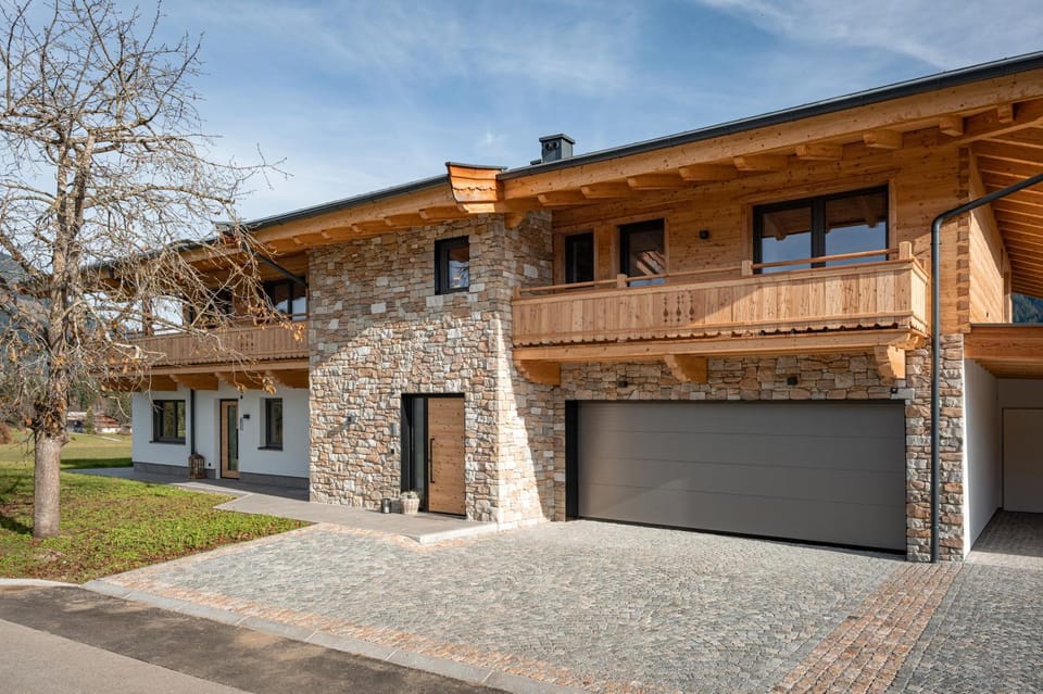 Property building, Day