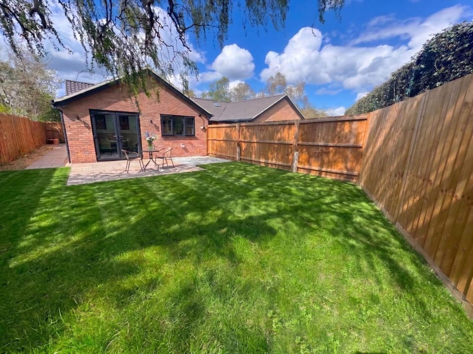 Stylish New-Build 2-Bed House Near Science Parks House in Cambridge