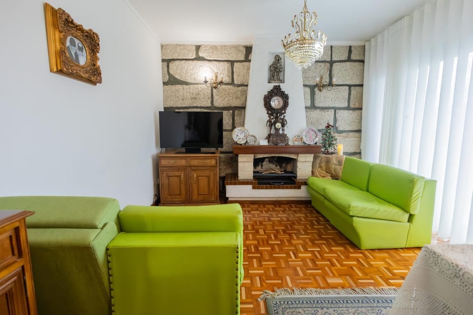 Casa da Luisinha Bed and Breakfast in Porto District