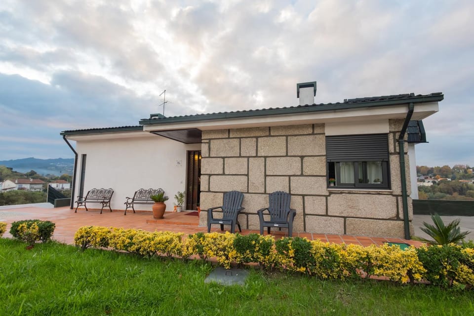 Casa da Luisinha Bed and Breakfast in Porto District