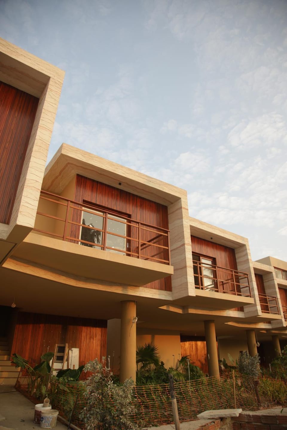 Property building, Day