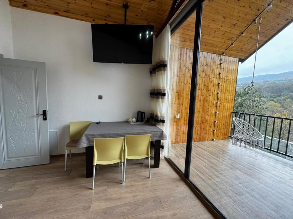 View (from property/room), Balcony/Terrace, Seating area