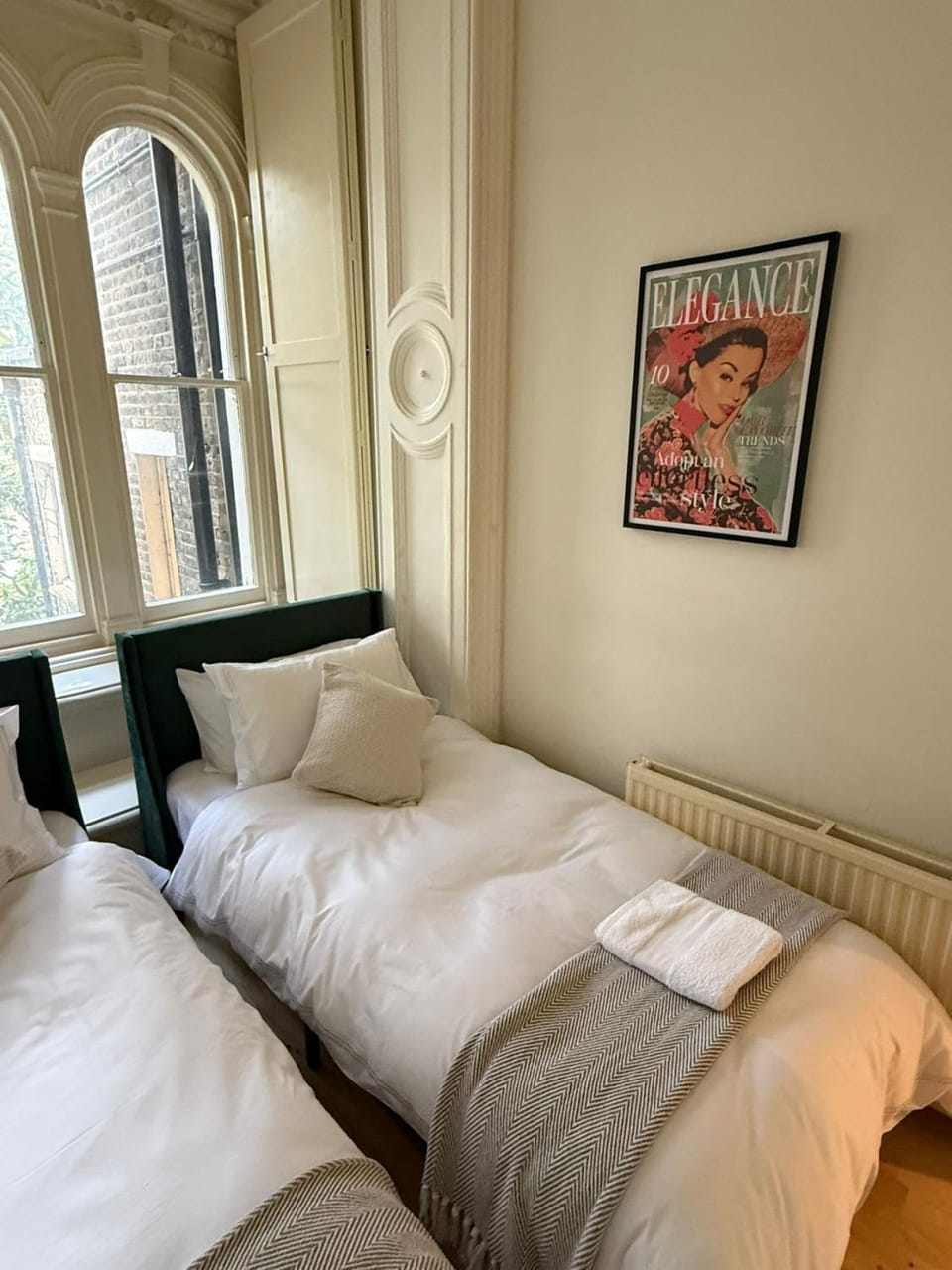 Newly refurbished - Awesome 3 bedroom Notting Hill very central with a balcony Apartment in City of Westminster