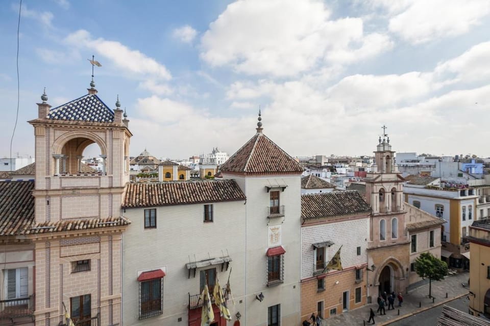Penthouse Barrio de Santa Cruz Apartment in Seville