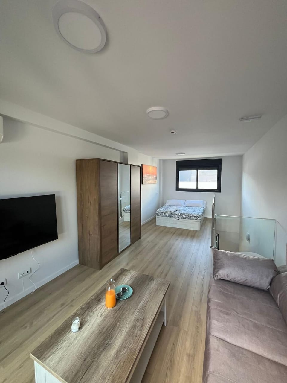 Photo of the whole room