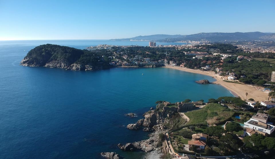 Nearby landmark, Bird's eye view, Beach