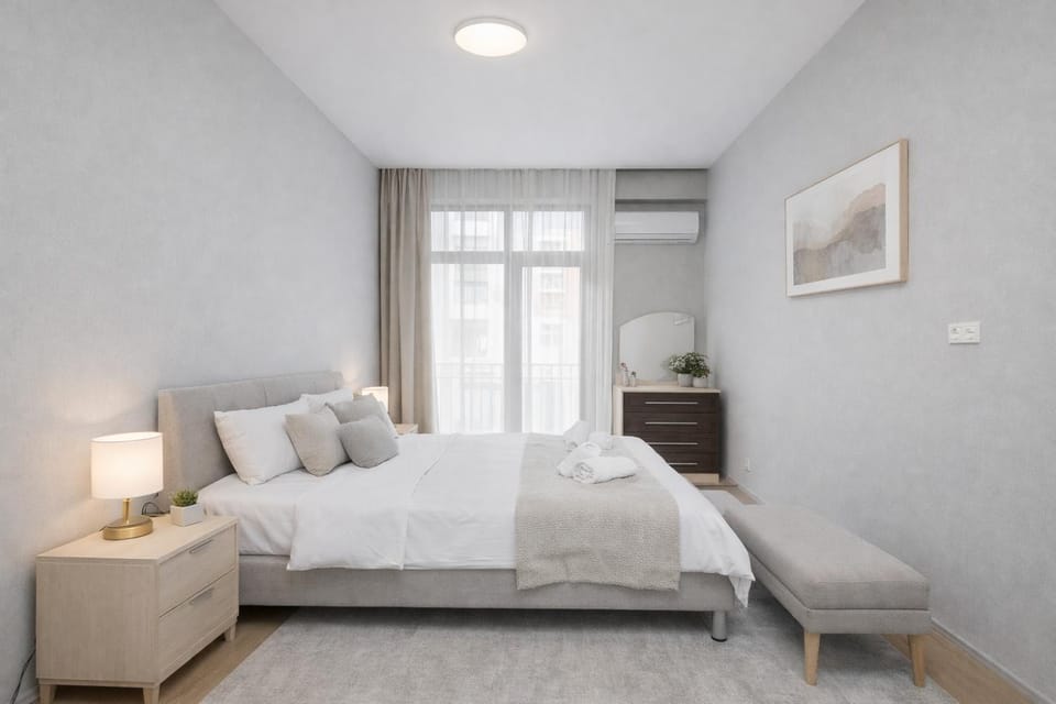Bed, Photo of the whole room, Bedroom, towels