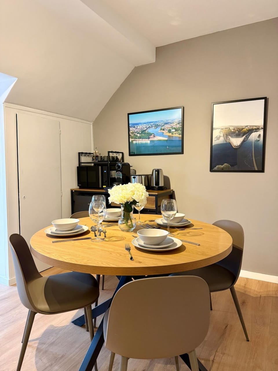 KO 2-Zimmer Apartment 58 qm bis zu 4 Personen Apartment in Koblenz