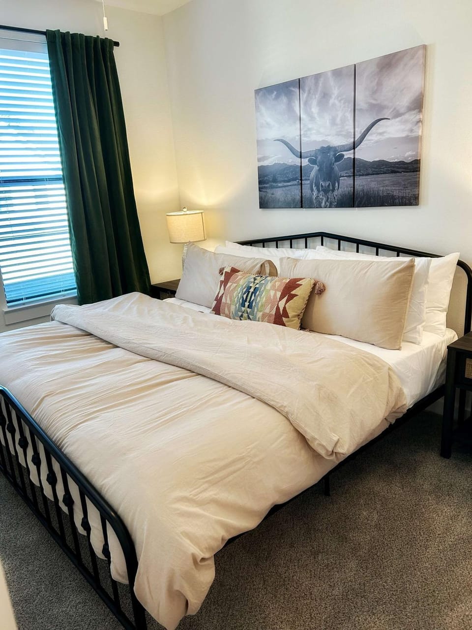 Charming 1BR Retreat - Walk to Gruene Hall Upscale Amenities Apartment in New Braunfels