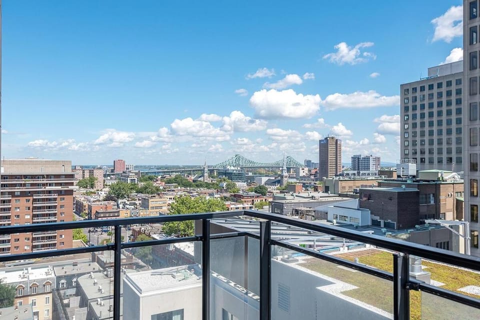 Day, View (from property/room), Balcony/Terrace, City view