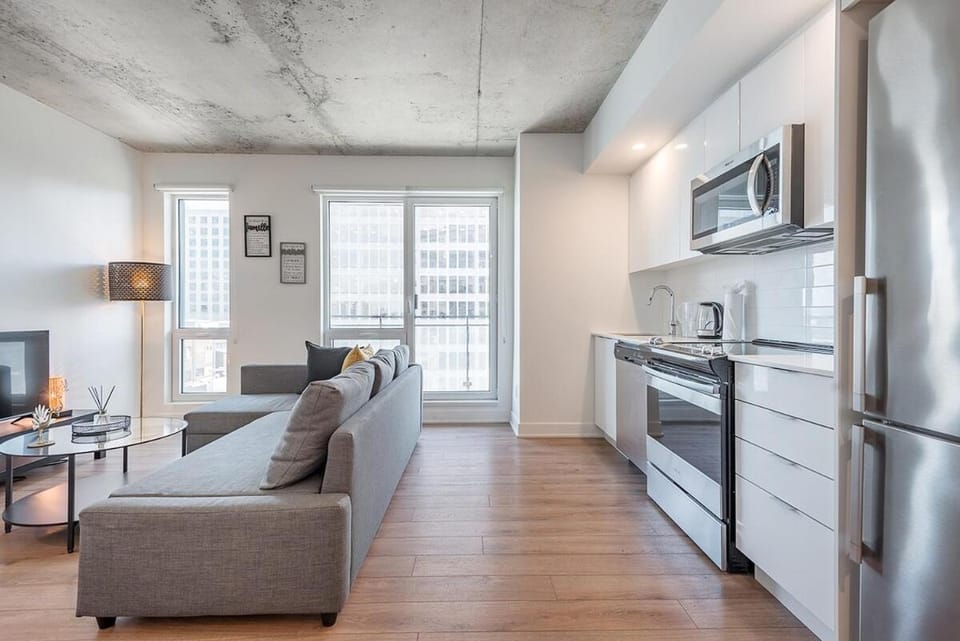 TV and multimedia, Kitchen or kitchenette, Living room, Seating area, Dining area, oven, pet friendly, stove