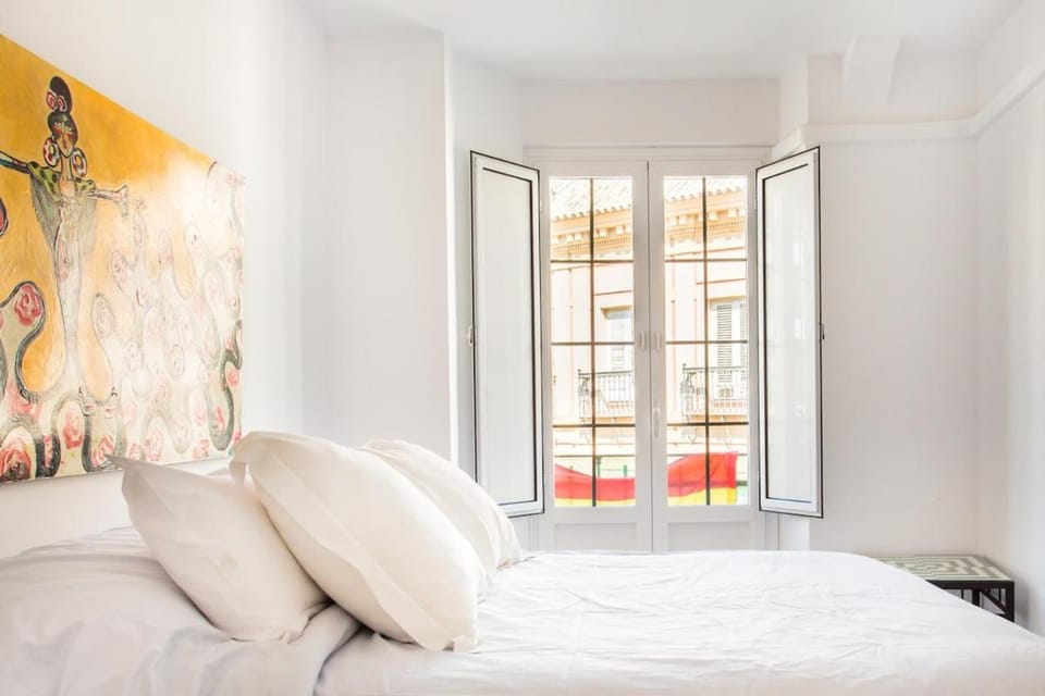 Light-Filled Apartment in the Heart of Seville Apartment in Seville