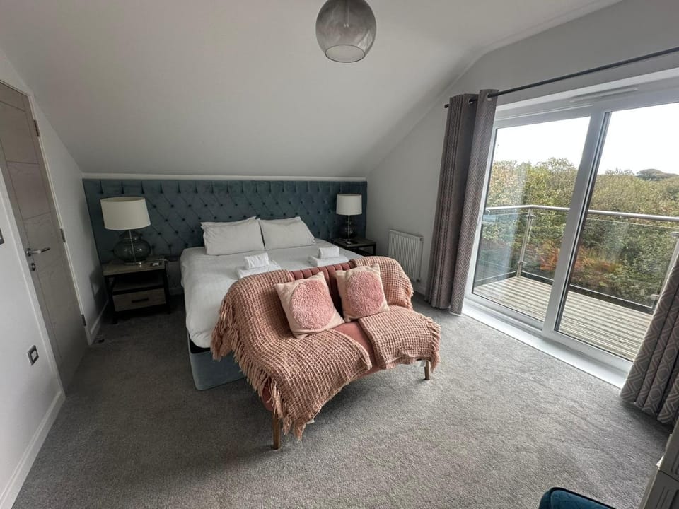 Wave Side Lodge 106B- Retallack Resort & Spa House in Saint Columb Major