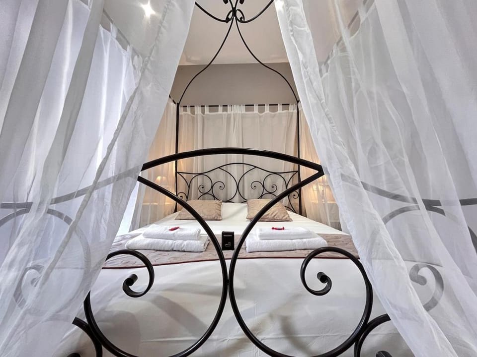 E - Le secret de Louise T2 avec balcon au centre Apartment in Epernay