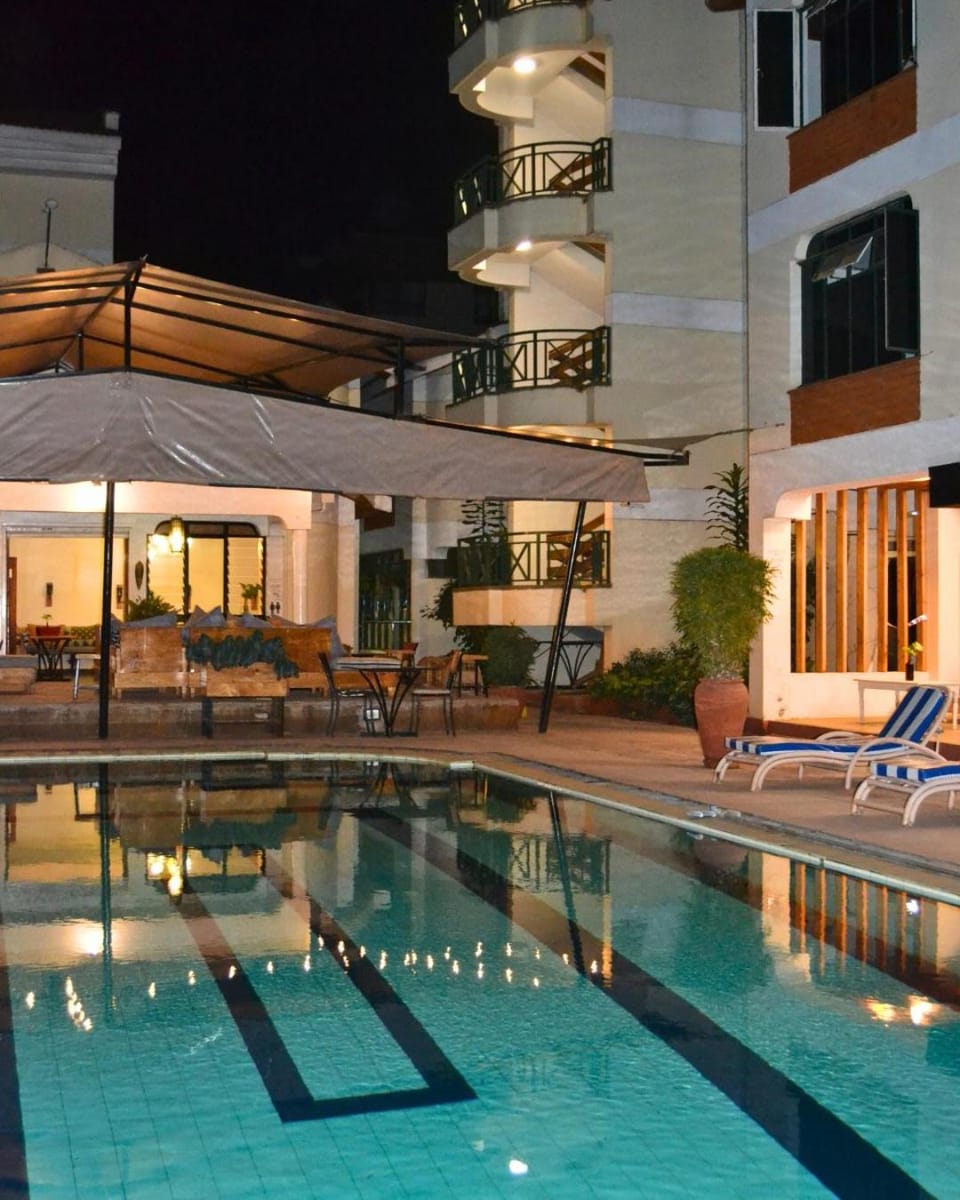 Swimming pool