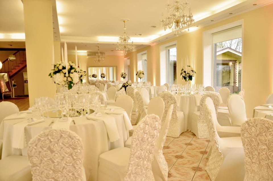 Banquet/Function facilities, wedding