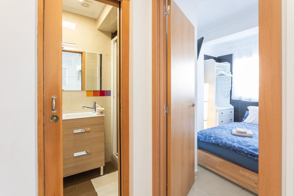 Bathroom, Photo of the whole room, Bedroom, wardrobe