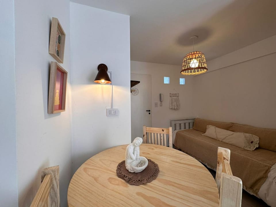 Hermoso departamento monoambiente en Banfield Apartment in Uruguay