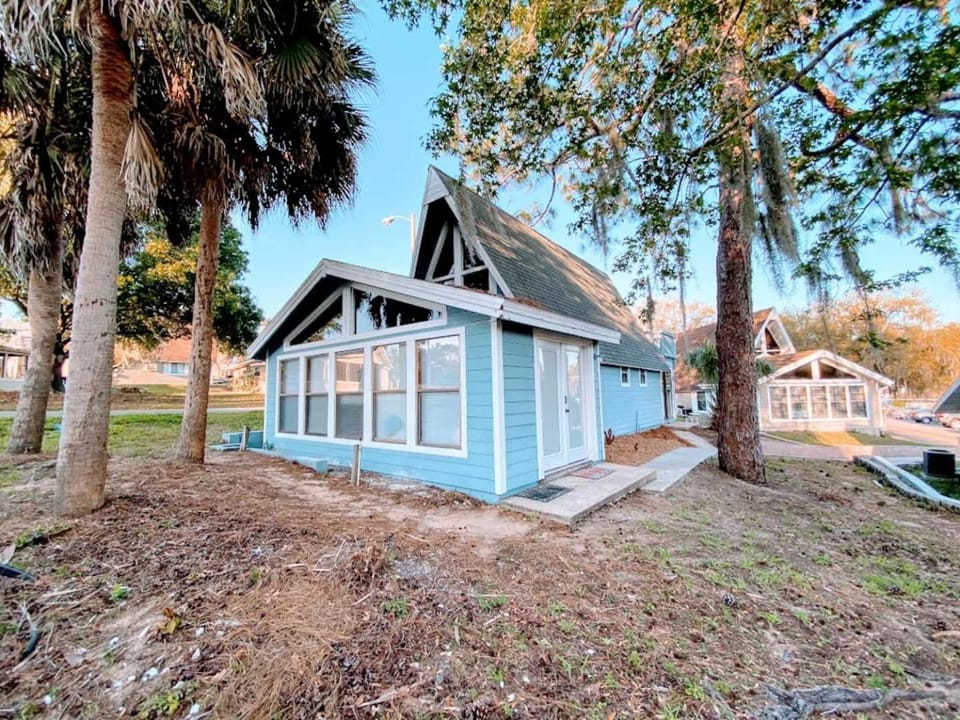 Pumba's Place - FUN, Lake, Pool- NO Cleaning fees! House in Clermont