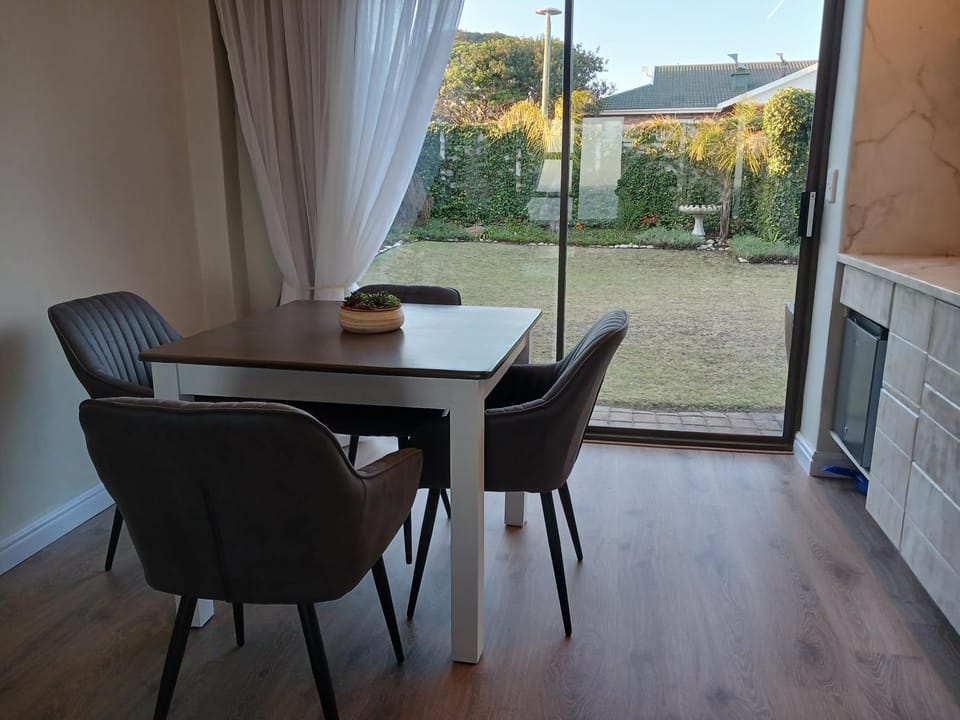 Day, Garden, Kitchen or kitchenette, Dining area, Garden view