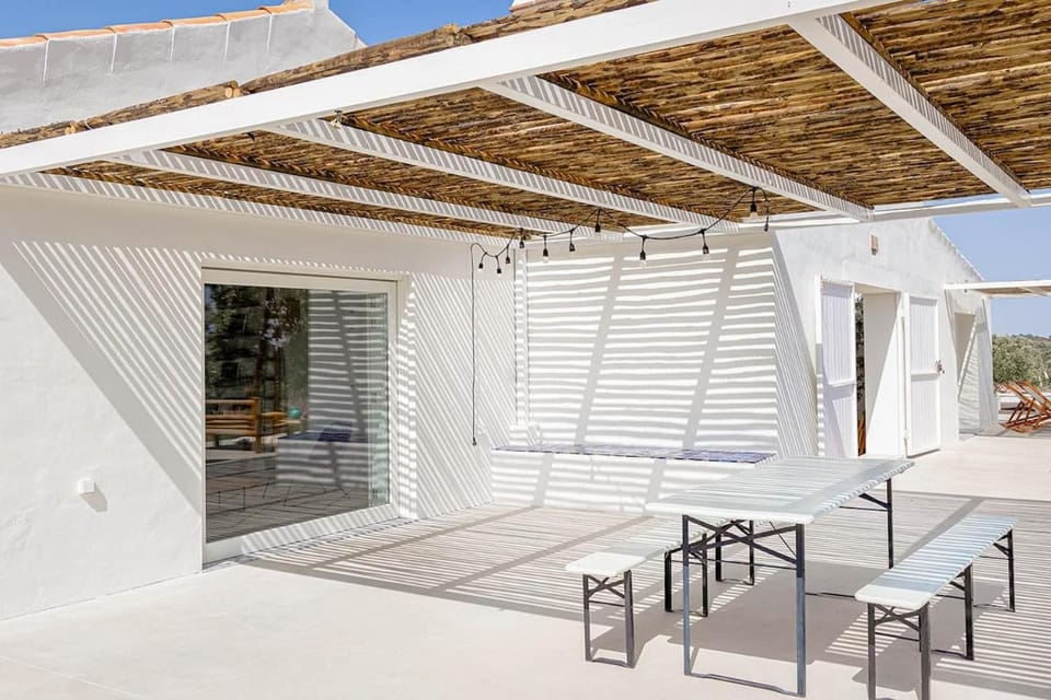 Casa Acima Villa in Setubal District
