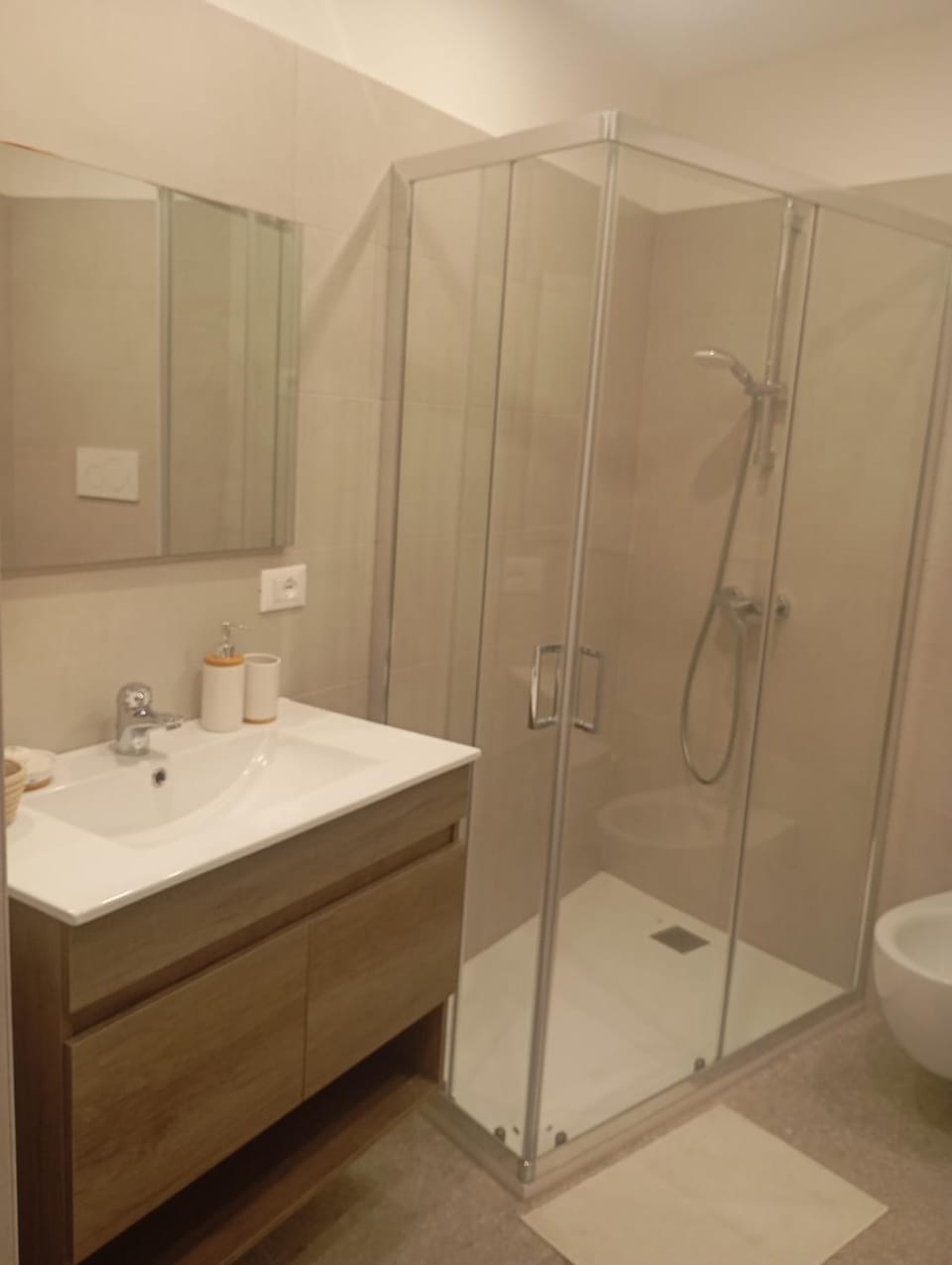 Shower, Bathroom, towels