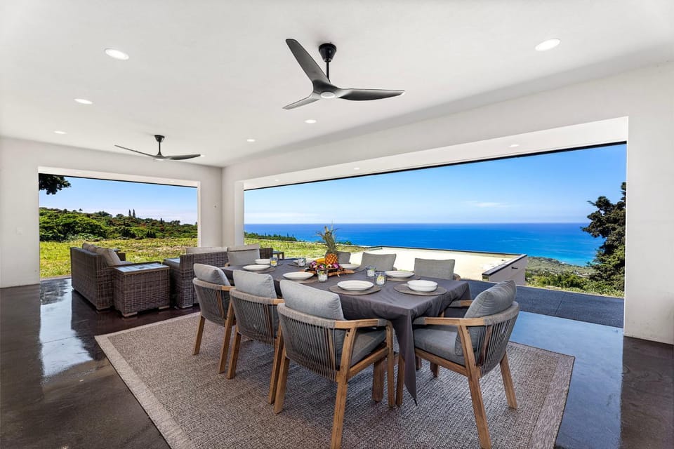 Manu O Ku House in Holualoa