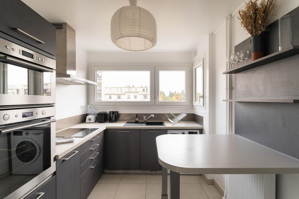 Kitchen or kitchenette, stove