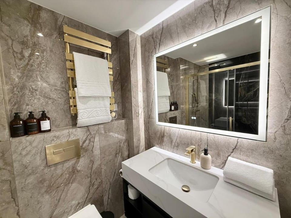 Luxurious 3-Bedroom Apartment Near Hyde Park Apartment in City of Westminster