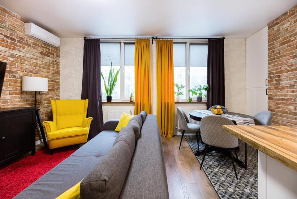 TV and multimedia, Living room, Seating area, air conditioner
