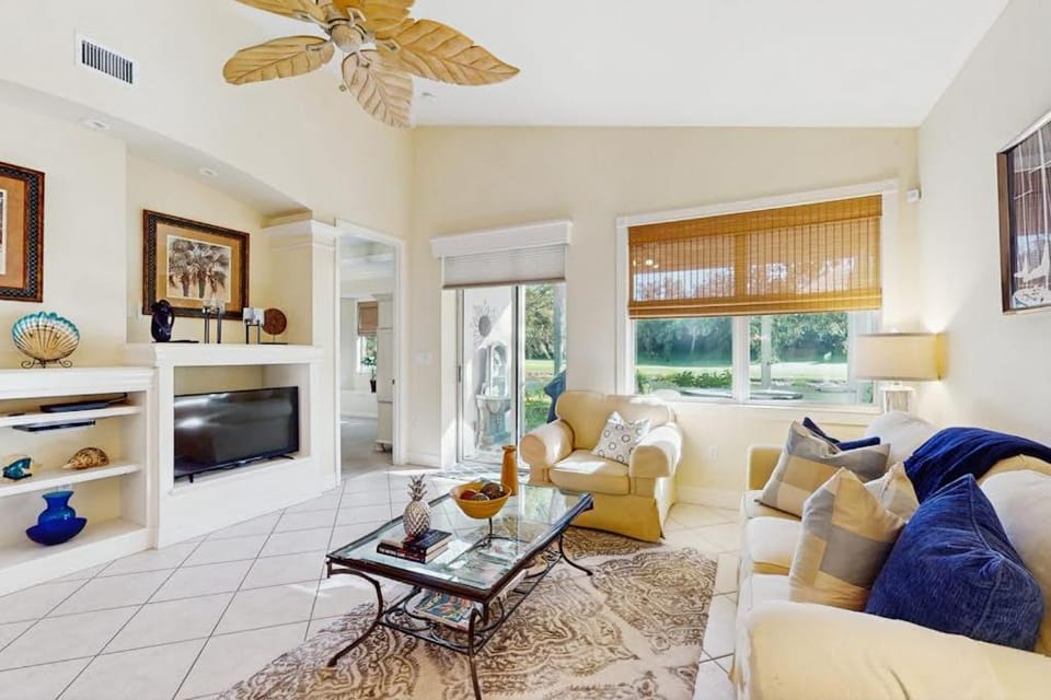 Greenway Dreaming House in Florida