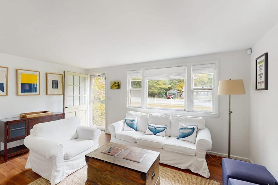 The Kettle Cottage House in Cotuit