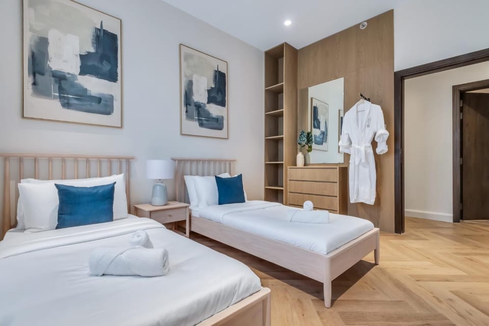 Bed, Photo of the whole room, Bedroom, towels, wardrobe