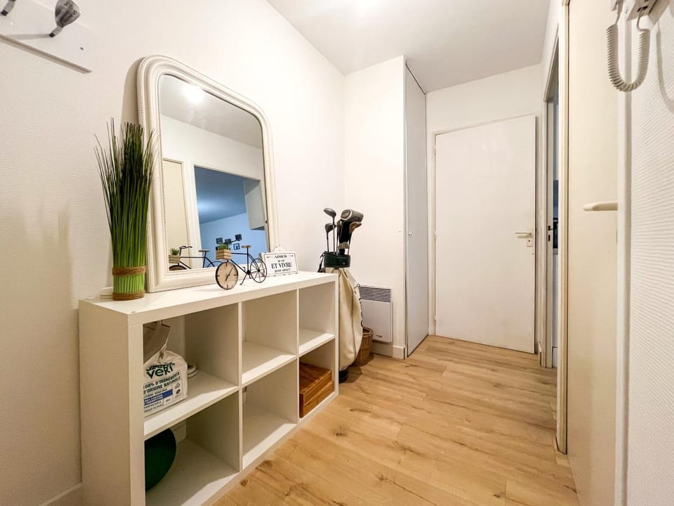 Charmant studio cœur de ville tout confort avec parking - 2 personnes Apartment in Angers