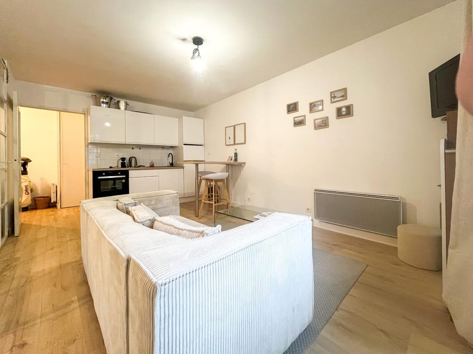 Charmant studio cœur de ville tout confort avec parking - 2 personnes Apartment in Angers