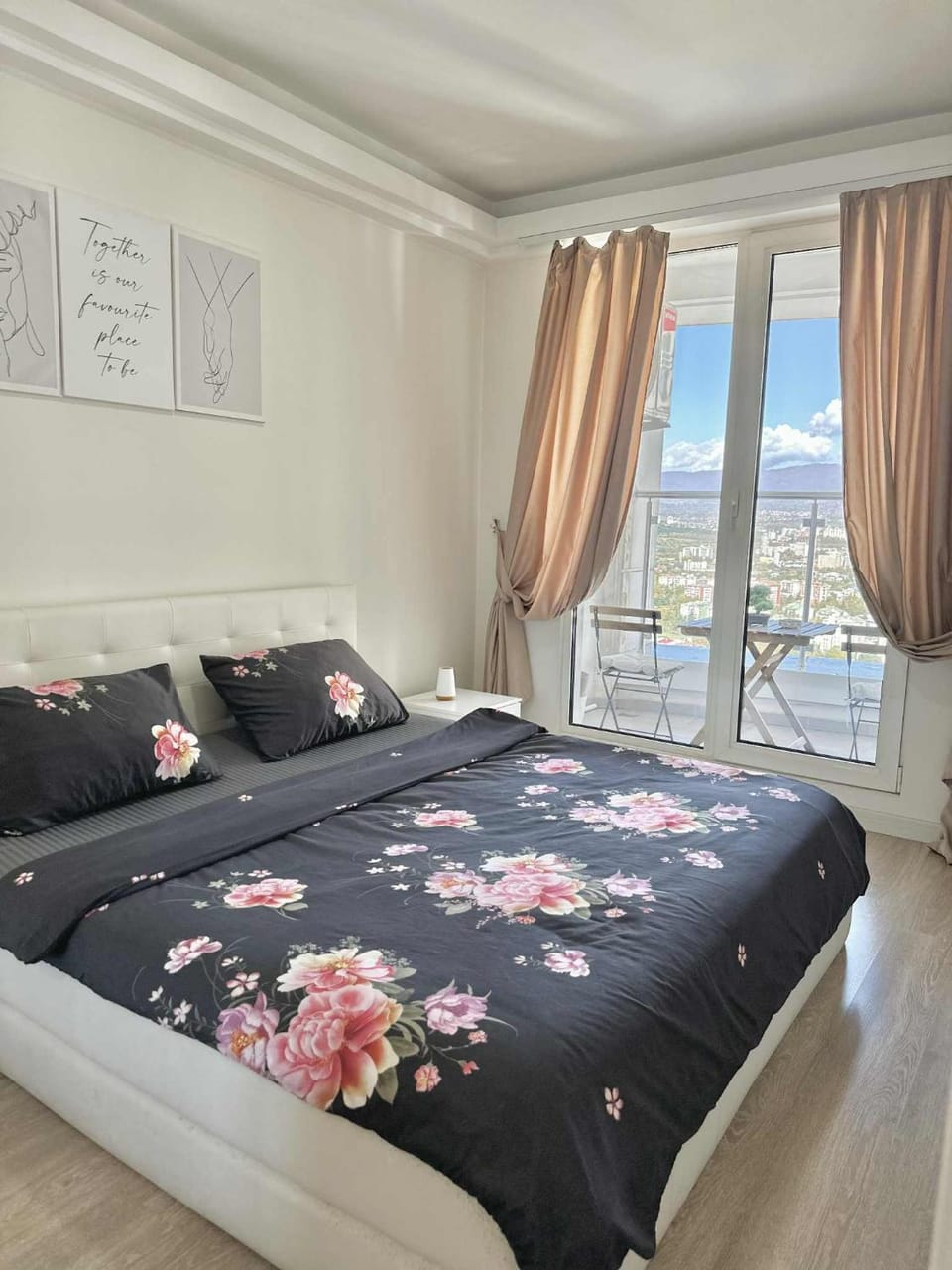 36th floor Sky city- 2 bedroom app free private parking Apartment in Skopje