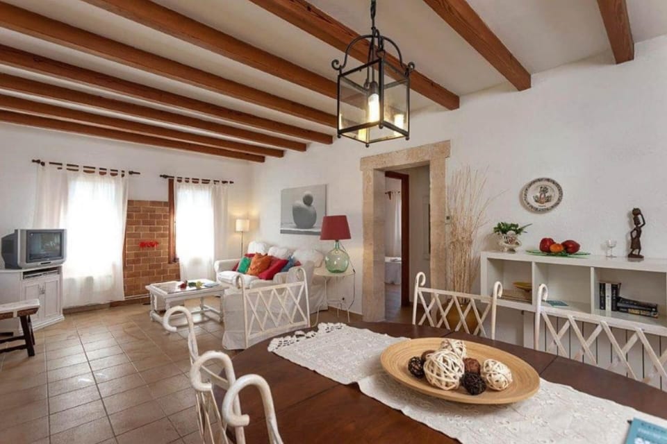 TV and multimedia, Living room, Dining area