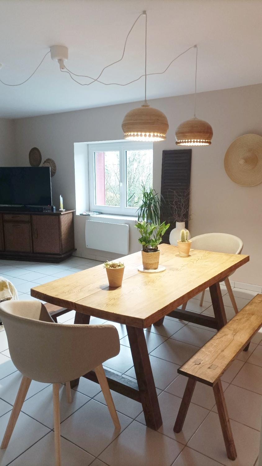 Gîte Minimalist indépendant au calme House in Auvergne-Rhône-Alpes