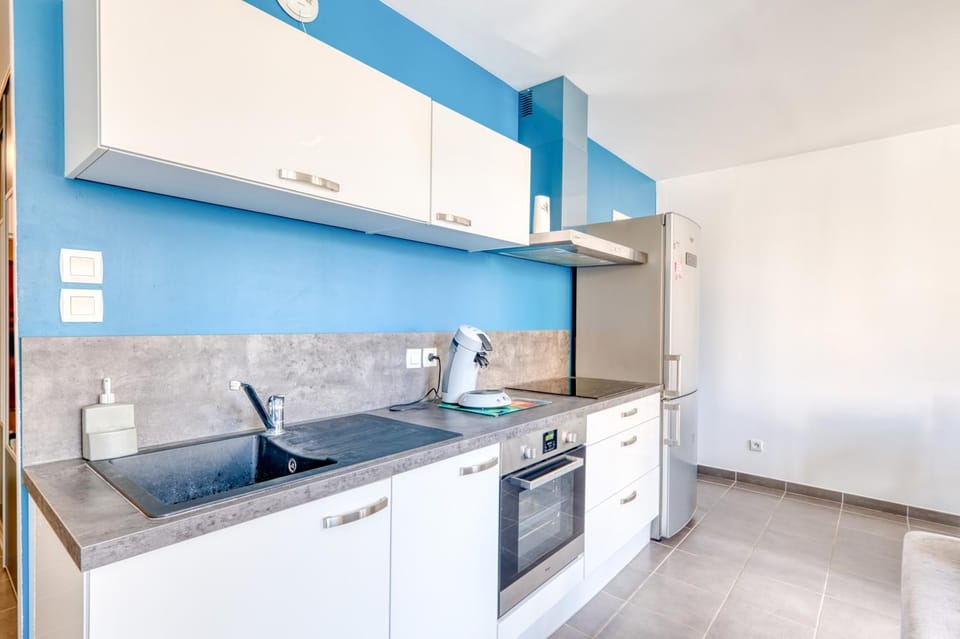 oven, stove, kitchen