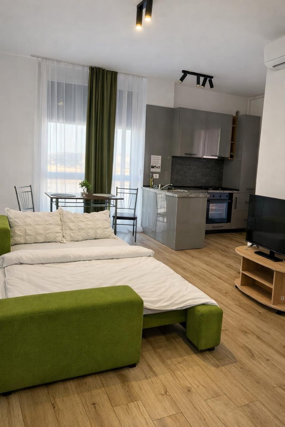 Sika Buzz Premium Apartment - cazare Arad - self check-in Apartment in Hungary