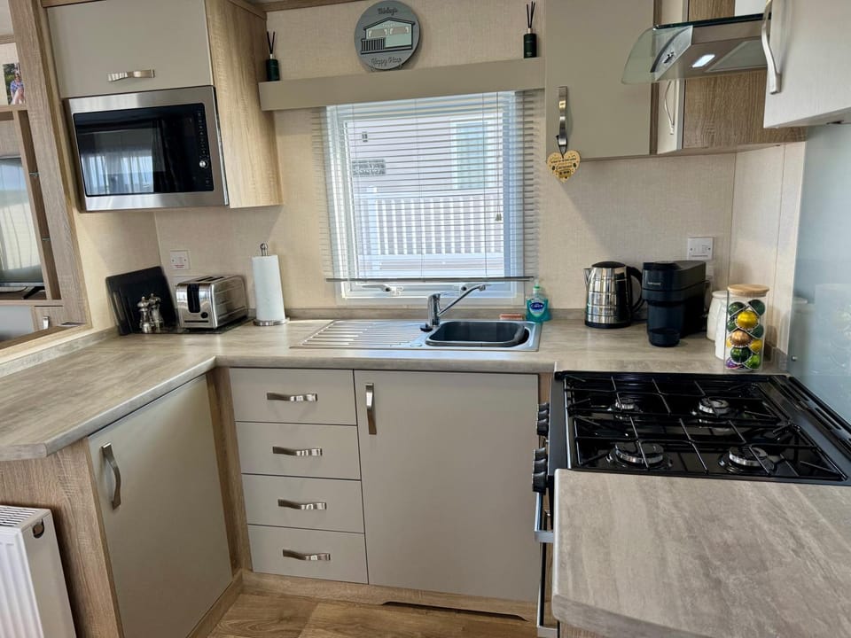 Sutherland C14 Campground/ 
RV Resort in Lossiemouth