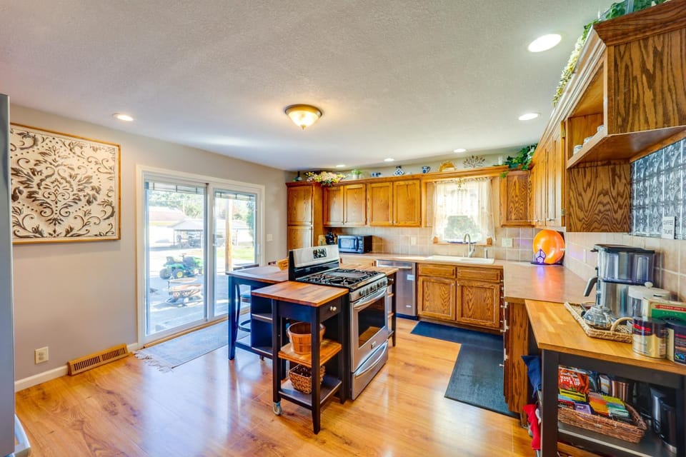 10 Mi to Mad River Mtn Family-Friendly Retreat! House in Ohio