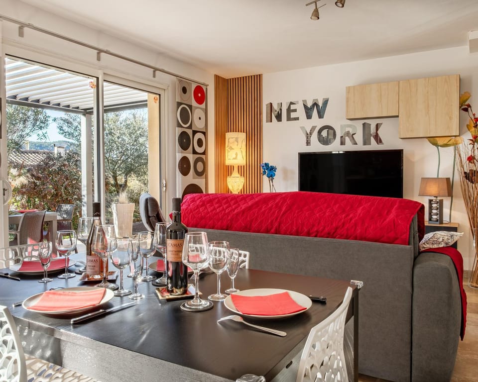 Property building, Living room