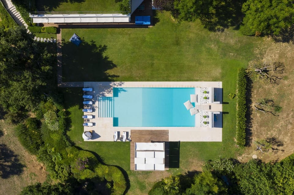 Property building, Spring, Activities, Summer, Balcony/Terrace, Spa and wellness centre/facilities, Other, Food, Area and facilities, Swimming pool